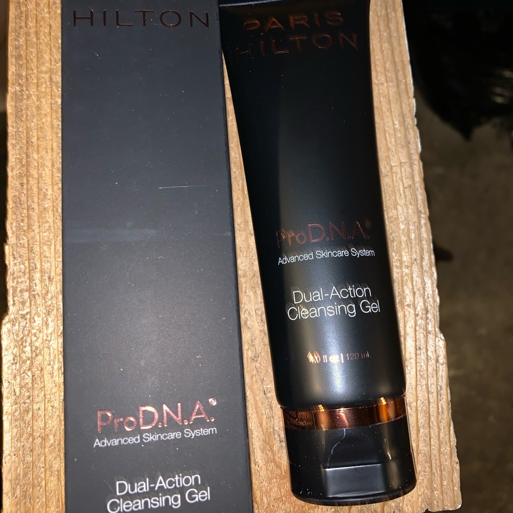 Pro DNA dual action skin cleanser